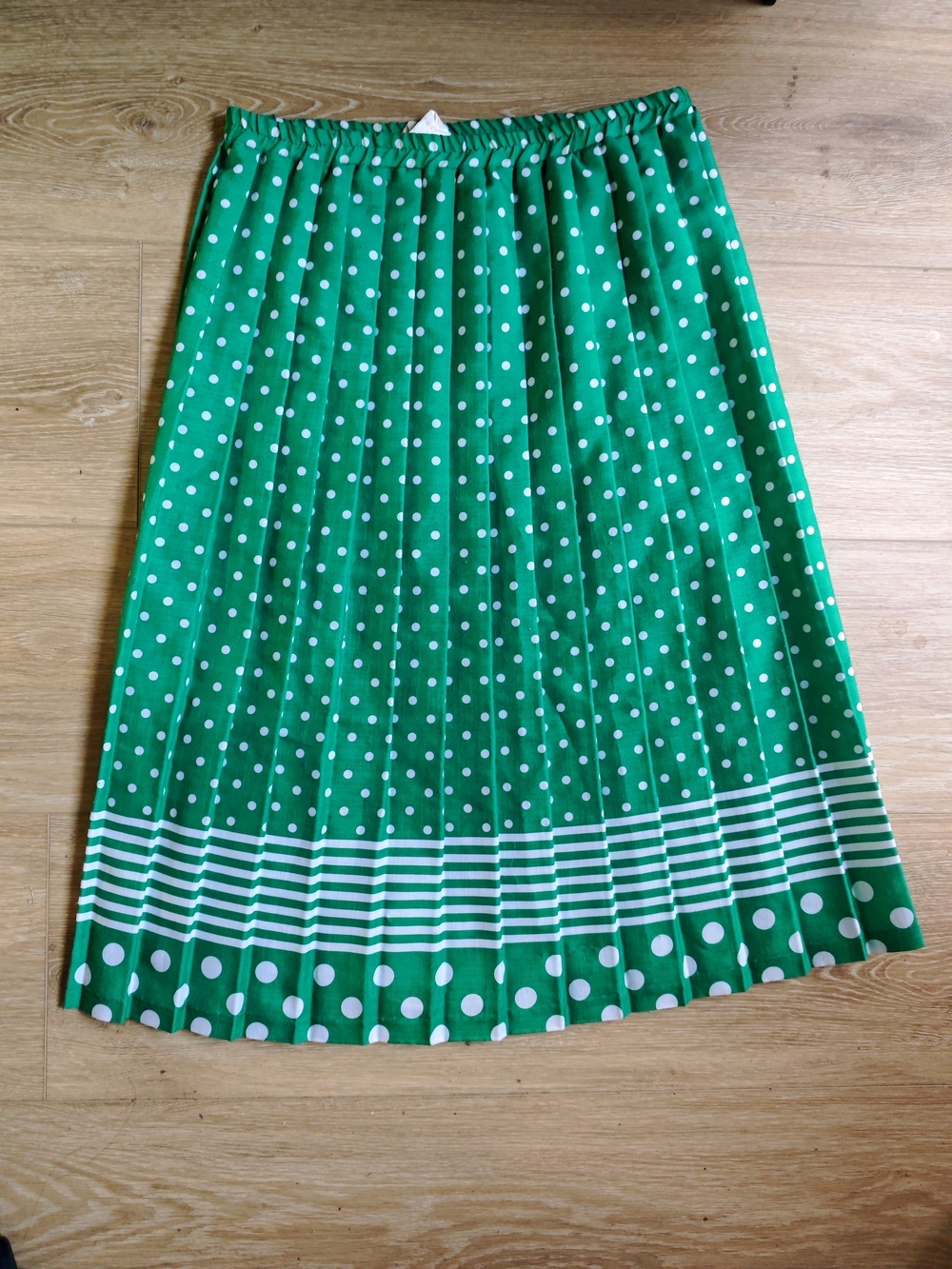 Vintage Lane Lee Green Polka Dot Pleated Skirt